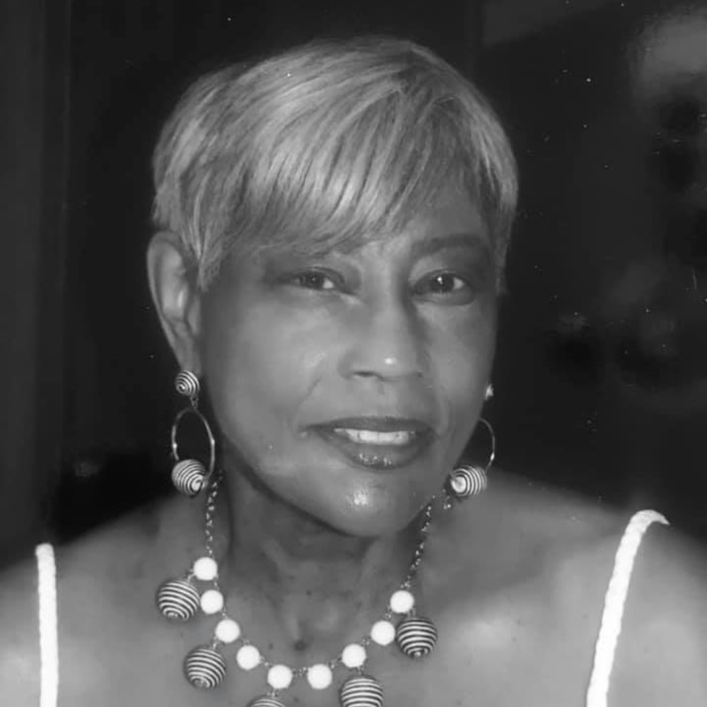 Meet your Posher, Marsha